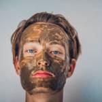 Argila verde – un produs cosmetic menit sa te lase… masca